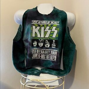 NWOT Kiss  USA Dynasty Tour Tie-Dye by - Black and Green Cropped Sweatshirt